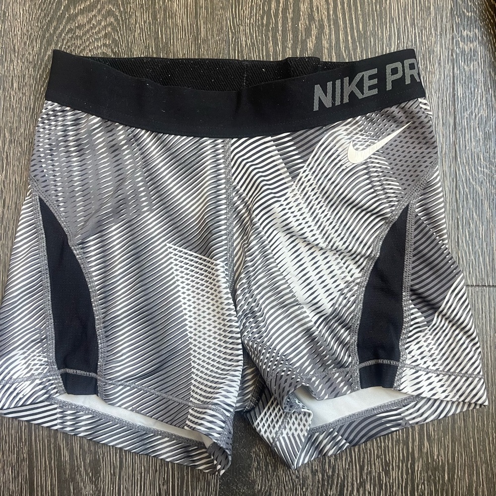 Women’s Nike Pros Spandex